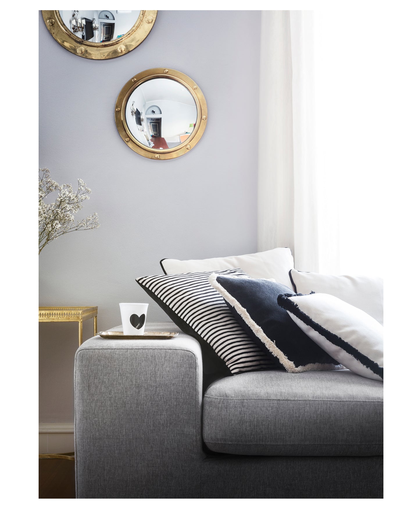 XMAS PILLOW | Velvet Cushion White & Black