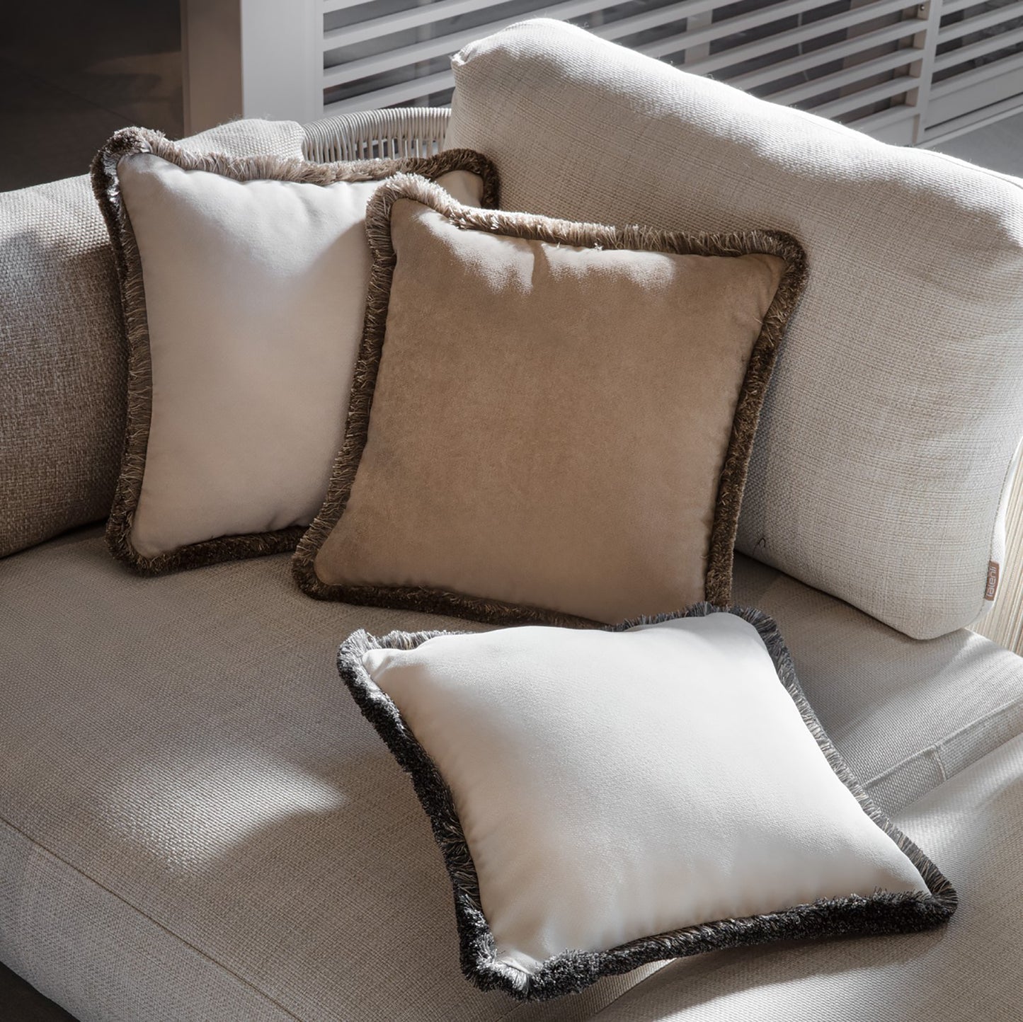 HAPPY PILLOW | Multicolor fringes SAHARA